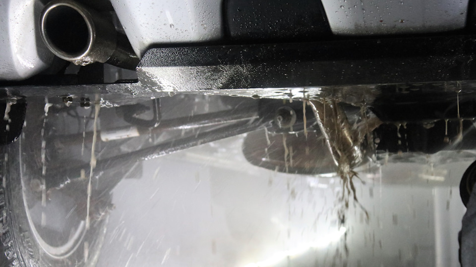 Коррозия и проблемные места Renault Duster рено дастер, renault duster, рено дастер отзывы, рено дастер обзор, рено дастер обзор видео, кроун антикор минск, рено дастер ржавчина, рено коррозия, коррозия рено дастер